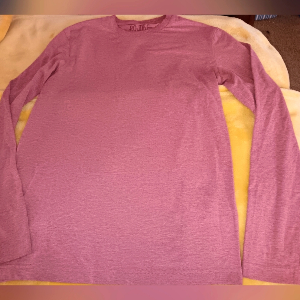 Women's size xsmall,  Routine long sleeve tee shirt